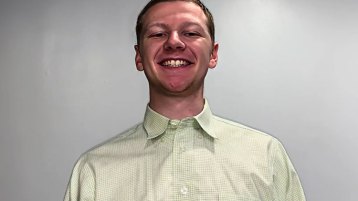 “تذكروا آرون”