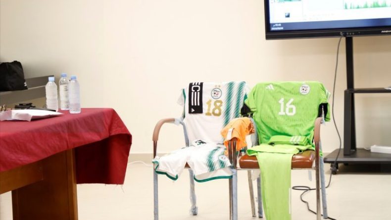 اللّباس “القديم” للمنتخب الوطني باقٍ ويتمدّد
