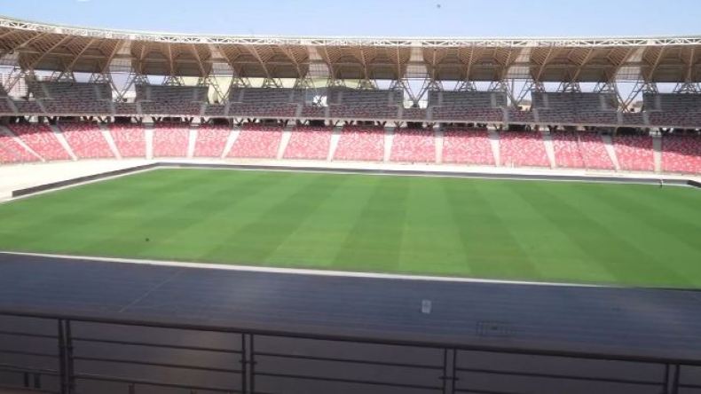 بِالفيديو: ملعب وهران عشية المواجهة الإفريقية لـ “مُحاربي الصّحراء”