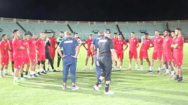 إيقاف مسؤول رياضي قلّد توقيع لاعبه