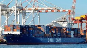 توقيت غريب لزيادة رسوم الشركة الفرنسية على شحن الحاويات نحو الجزائر