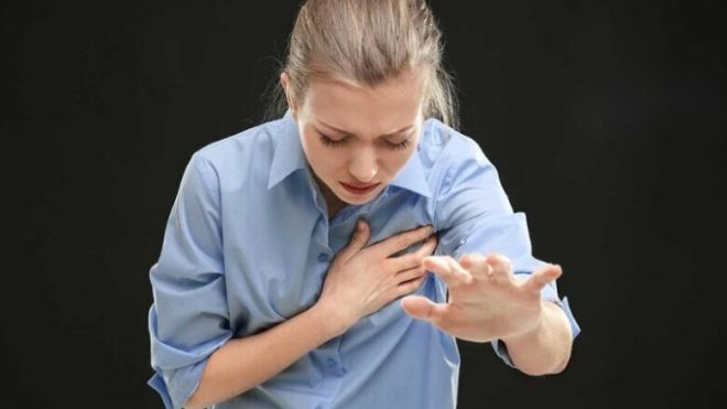 دراسة أمريكية تكشف العلامات الخفية المسببة للنوبات القلبية لدى النساء!