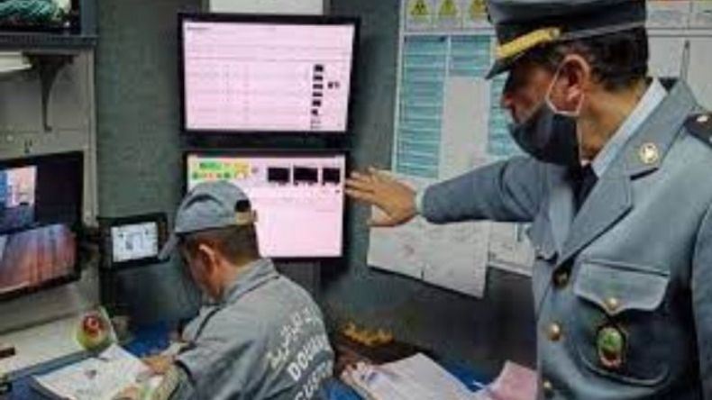 نظام معلوماتي للمسافرين وتصاريح “الدوفيز” وجمركة السيارات