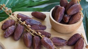 10 فوائد لتناول التمر على الريق