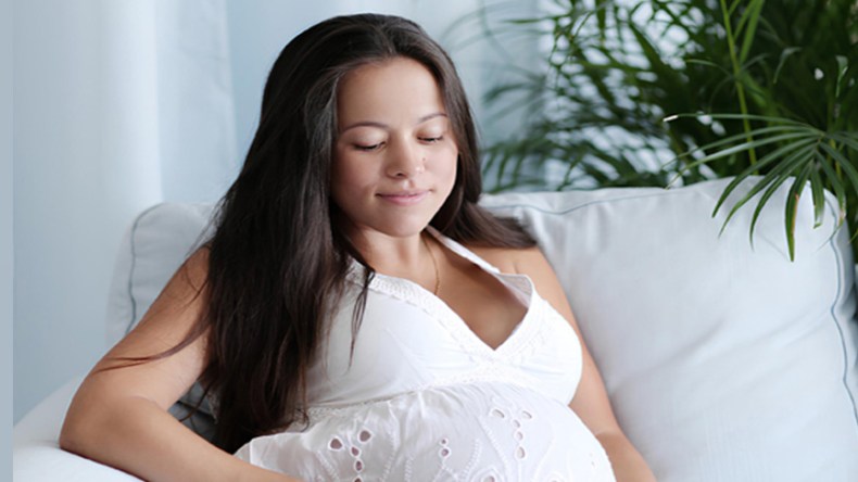 الأمهات القاصرات في الجزائر .. عندما تحمل الأجساد الصغيرة أرواحا بداخلها