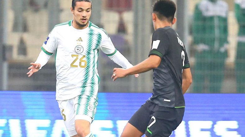 ليفربول مهتم بالدولي الجزائري أنيس حاج موسى