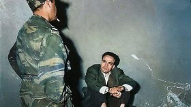 فرنسا مستعدة للاعتراف بمسؤوليتها في اغتيال بن مهيدي