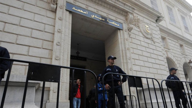 التماس 20 سنة للإخوة “قراين” مع أوامر بالقبض الدولي