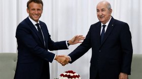 لغز في تعاطي الجزائر مع تهنئة الرئيس الفرنسي