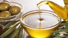 كيف تميّز زيت الزيتون البكر عن الزيوت المغشوشة؟