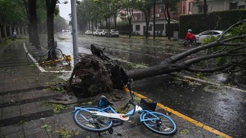 الأقوى منذ 75 عاما.. إعصار “بيبينكا” يضرب شنغهاي