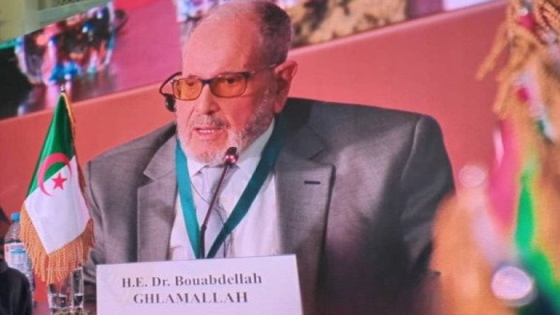 غلام الله يدعو إلى الحوار والتعايش لحماية الإنسانية