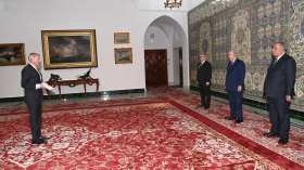 الرئيس تبون يتسلم أوراق اعتماد 5 سفراء جدد