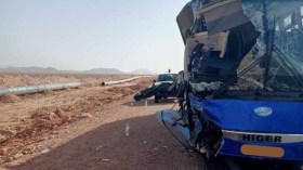 بشار.. قتيل و19 جريحا في حادث اصطدام حافلة بشاحنة