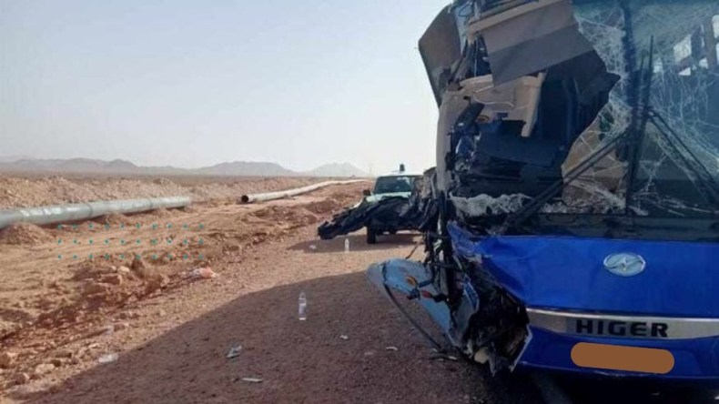 بشار.. قتيل و19 جريحا في حادث اصطدام حافلة بشاحنة