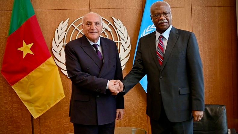 عطاف يجري محادثات ثنائية مع رئيس الجمعية العامة للأمم المتحدة