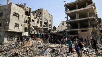 يا أشقاء.. مأساة غزة ليست بورصة ضحايا!