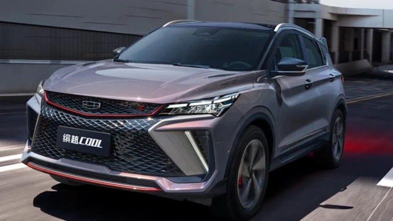 وصول شحنة جديدة من سيارات  “جيلي” إلى ميناء “جن جن”