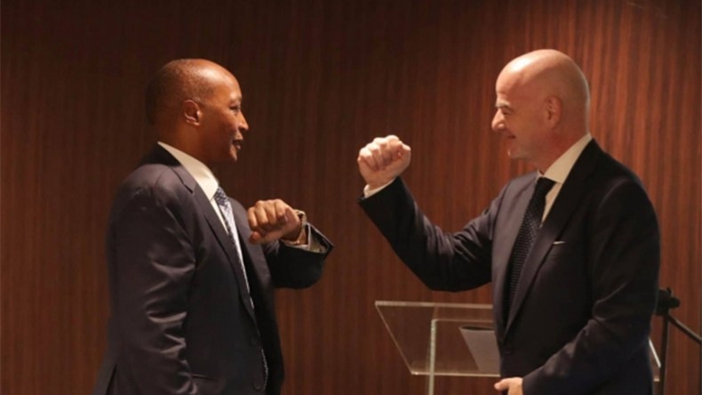 حرب خفية بين إنفانتينو وموتسيبي بسبب رئاسة “الكاف”