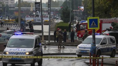 Attentat meurtrier à Ankara: 5 morts et 22 blessés