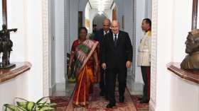 مراسم استقبال الرئيسة الهندية بقصر المرادية من قبل الرئيس تبون