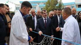 بداني يكشف عن مشروع استراتيجي لتسمين التونة الحمراء بتلمسان