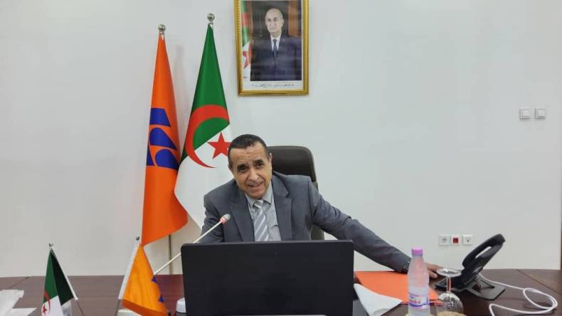 سونلغاز: اجتماع مصغر لدراسة تموين مشروع بلدنا بالكهرباء