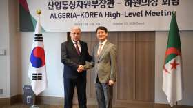 بوغالي يلتقي وزير التجارة الكوري الجنوبي في سيول لتعزيز العلاقات الثنائية