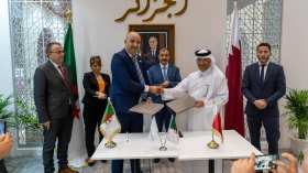 اختتام معرض الجزائر الدولي في قطر بالتوقيع على عدة اتفاقيات