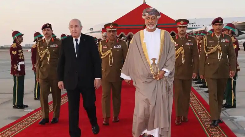 الرئيس تبون يُخص باستقبال رسمي من قبل سلطان عمان