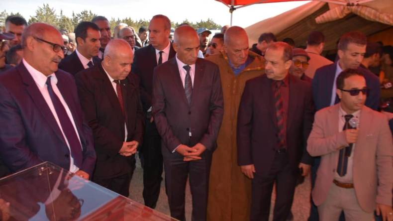 شرفة يتفقد مشروع تخزين الحبوب بسعة 5000 طن بتيارت