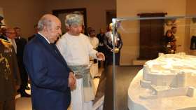 بالصور.. الرئيس عبد المجيد تبون يزور المتحف الوطني بالعاصمة العمانية مسقط