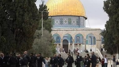 Des centaines de colons prennent d’assaut la mosquée Al-Aqsa