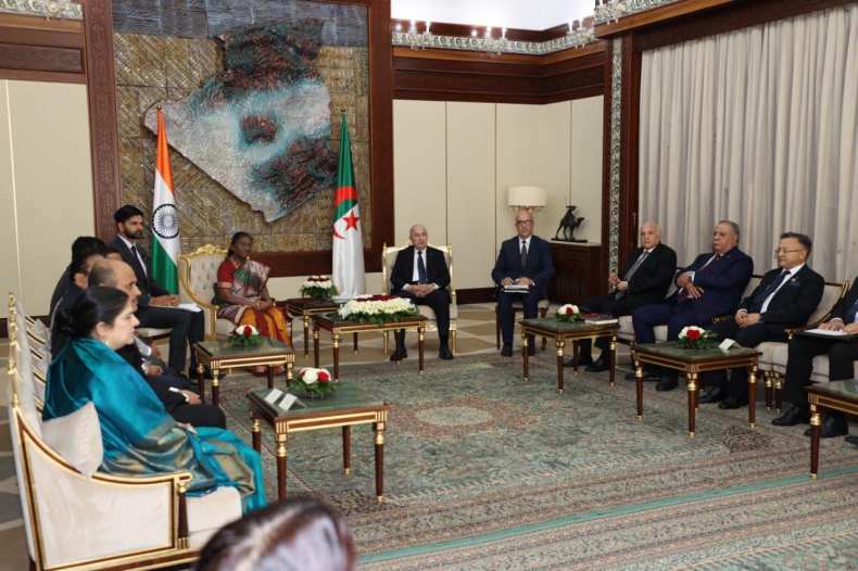 Le président Tebboune s’entretient avec son homologue indienne