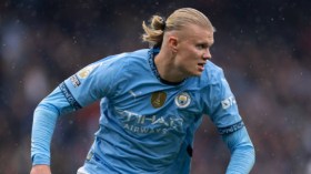 هالاند يحصل على جائزة جديدة