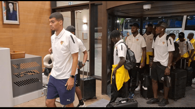 بالصور.. منتخب الطوغو يحل بعنابة تحسبا لمواجهة “الخضر”