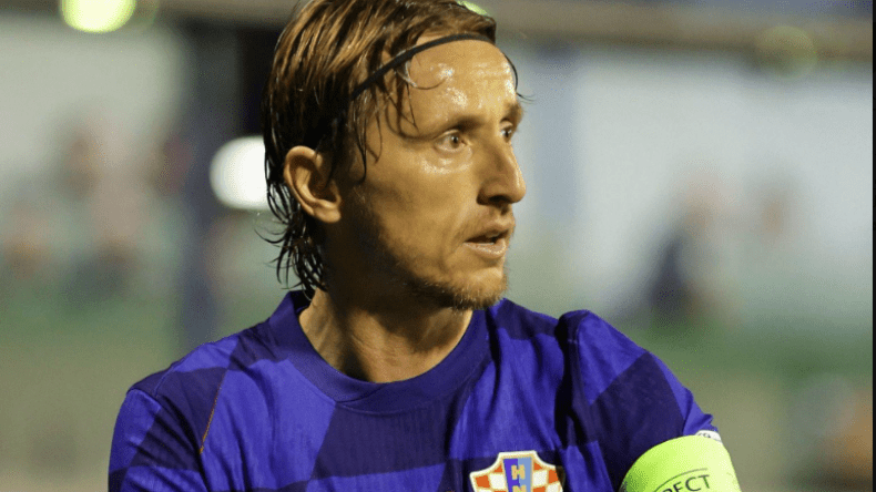 لوكا مودريتش يتجاوز رقم راموس الدولي