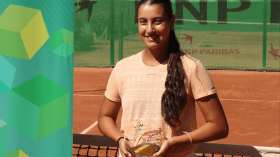 الجزائرية باداش تتوّج بلقب الدورة الدولية للأواسط