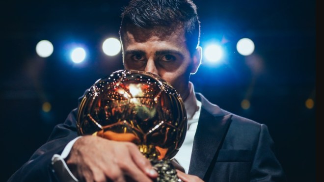 هذه هي قائمة الفائزين بجوائز حفل الكرة الذهبية 2024