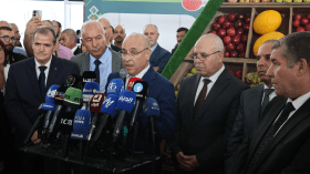 تجارة.. زيتوني يُشيد بجودة المنتجات الفلاحية الجزائرية