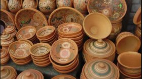 الأواني الفخارية.. حرفة تجمع بين التجارة والتراث