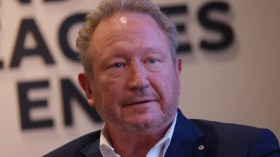 ملياردير أسترالي يتبرع بـ 10 ملايين دولار لغزة