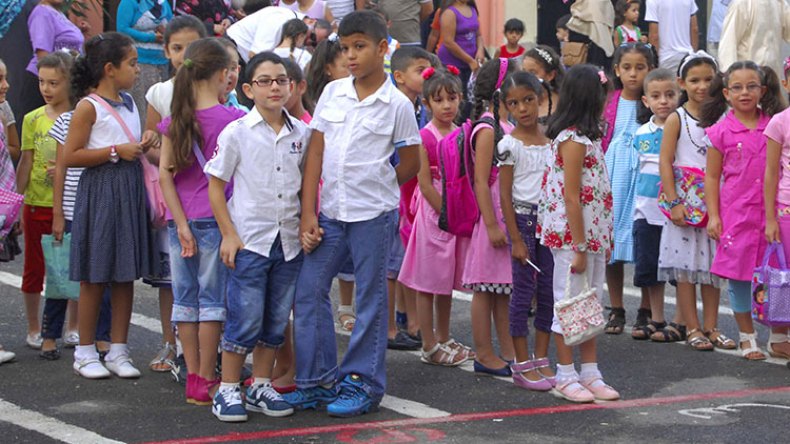 عودة الجدل حول الهندام المدرسي والتحويلات بين الأقسام!