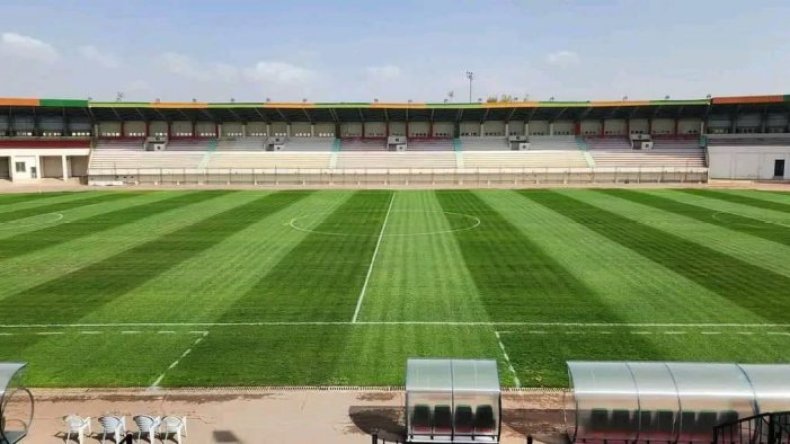 ملعب معشوشب طبيعيا في البطولة الوطنية للدرجة الثالثة