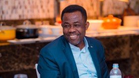 تجديد الثقة في الأمين العام لـ “الكاف” الذي اتّهم لقجع بالفساد