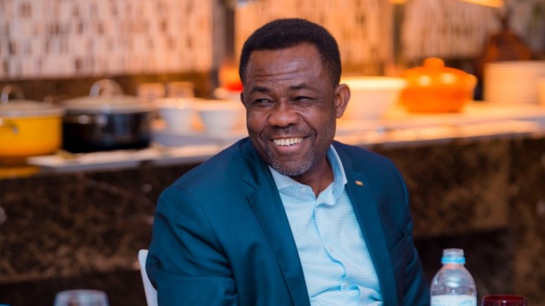 تجديد الثقة في الأمين العام لـ “الكاف” الذي اتّهم لقجع بالفساد