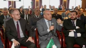 وزير النقل يدعو لعقد شراكات استراتيجية في مجال النقل البحري