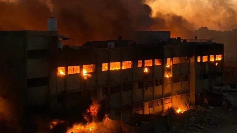 في تصعيد خطير وبدعم أمريكي.. الكيان الصهيوني يسقط براميل متفجرة على شمال غزة!