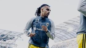 بِالفيديو: فارسي يصنع هدفا أمام ميسي وسواريز بعد 20 ثانية فقط!