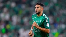 بِالفيديو: محرز يُنقذ فريقه من الهزيمة بِقدمه اليمنى “الضعيفة”